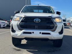 2020 Toyota
Hilux SR