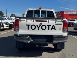2020 Toyota
Hilux SR