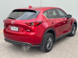 2018 Mazda
                CX-5 Touring