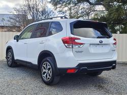 2022 Subaru
Forester 2.5i-L