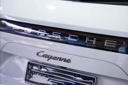 2022 Porsche Cayenne Platinum Edition