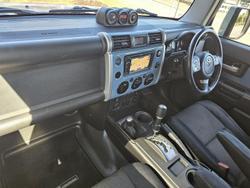 2016 Toyota FJ Cruiser GSJ15R MY14 4X4 Dual Range Retro Blue