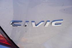 2016 Honda
Civic VTi-LX