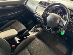 2020 Mitsubishi
ASX ES