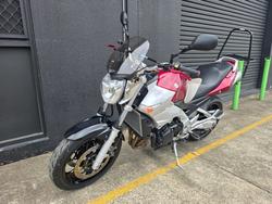 2006 Suzuki GSR600 RED