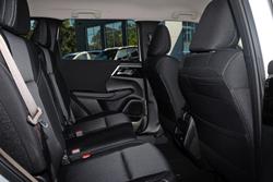 2024 Mitsubishi
Outlander LS