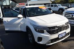 2025 Kia
Seltos S