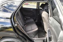 2015 Hyundai
                Tucson Active