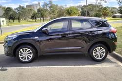 2015 Hyundai
                Tucson Active