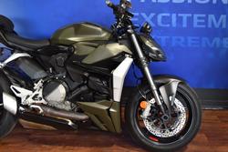 2023 Ducati STREETFIGHTER V2 Green