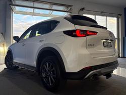 2022 Mazda CX-5 Touring Active