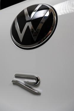 2024 Volkswagen
Golf R