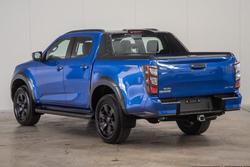 2025 Isuzu
D-MAX X-TERRAIN