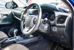 2018 Toyota
Hilux SR5