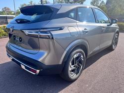 2025 Nissan QASHQAI ST-L