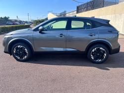 2025 Nissan QASHQAI ST-L