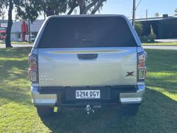 2022 Isuzu
                D-MAX X-TERRAIN