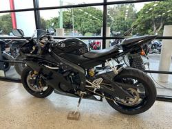 2008 Yamaha YZF-R6 BLACK