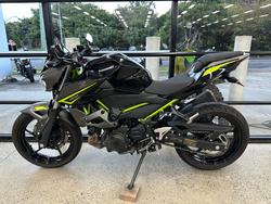 2023 Kawasaki Z400 BLACK