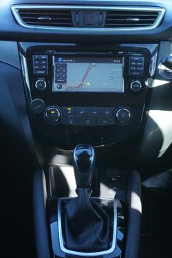 2019 Nissan
QASHQAI ST-L