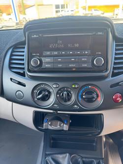 2014 Mitsubishi Triton GLX MN MY15 4X4 Dual Range White