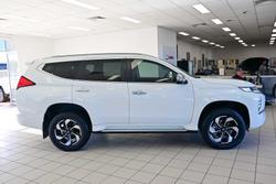 2024 Mitsubishi Pajero Sport GLS