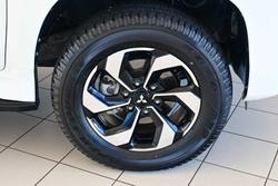 2024 Mitsubishi Pajero Sport GLS