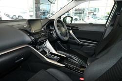 2024 Mitsubishi
Eclipse Cross ES