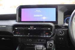 2025 Toyota
Landcruiser Prado VX