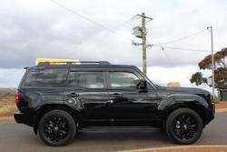 2025 Toyota
Landcruiser Prado VX