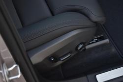 2025 Volvo XC60 Plus B5 Bright