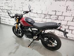 2025 Triumph Speed 400 Speed Four Red