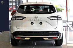 2025 Nissan QASHQAI Ti-L J12 MY25 Pearl White with Onyx Black Roof