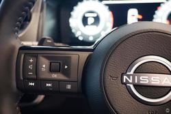 2025 Nissan QASHQAI Ti-L J12 MY25 Pearl White with Onyx Black Roof