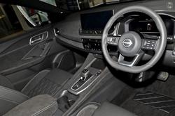 2025 Nissan QASHQAI Ti-L J12 MY25 Pearl White with Onyx Black Roof