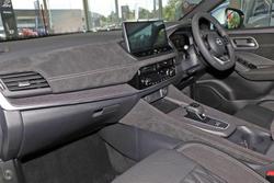 2025 Nissan QASHQAI Ti-L J12 MY25 Pearl White with Onyx Black Roof