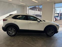 2020 Mazda
CX-30 G25 Astina