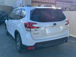 2022 Subaru
                Forester 2.5i-L