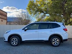 2022 Subaru
                Forester 2.5i-L
