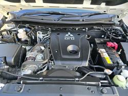 2022 Mitsubishi
Pajero Sport GLX