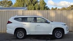 2022 Mitsubishi
Pajero Sport GLX