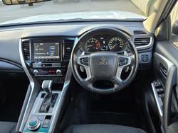 2022 Mitsubishi
Pajero Sport GLX