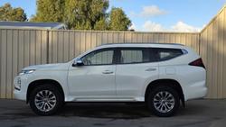 2022 Mitsubishi
Pajero Sport GLX