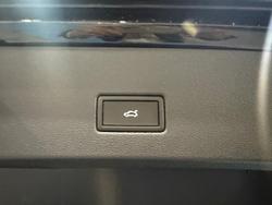 2025 Volkswagen
                T-Roc 140TSI R-Line