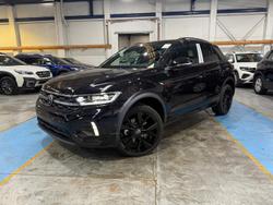 2025 Volkswagen
                T-Roc 140TSI R-Line
