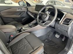 2024 Nissan
J12 TI