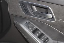 2025 Nissan QASHQAI N-DESIGN e-POWER J12 MY25 Ceramic Grey with Onyx Black Roof