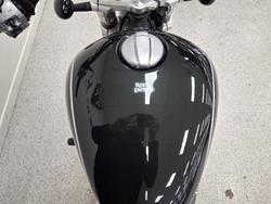 2025 Royal Enfield SUPER METEOR 650 Green