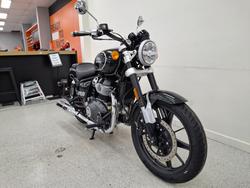2025 Royal Enfield SUPER METEOR 650 Green