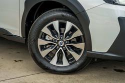 2024 Subaru Outback AWD Touring XT 6GEN MY25 AWD Crystal White